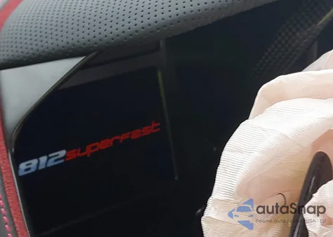 2020 Ferrari 812 Superfast z USA, uszkodzony, nr VIN ZFF83CLA5L0248976